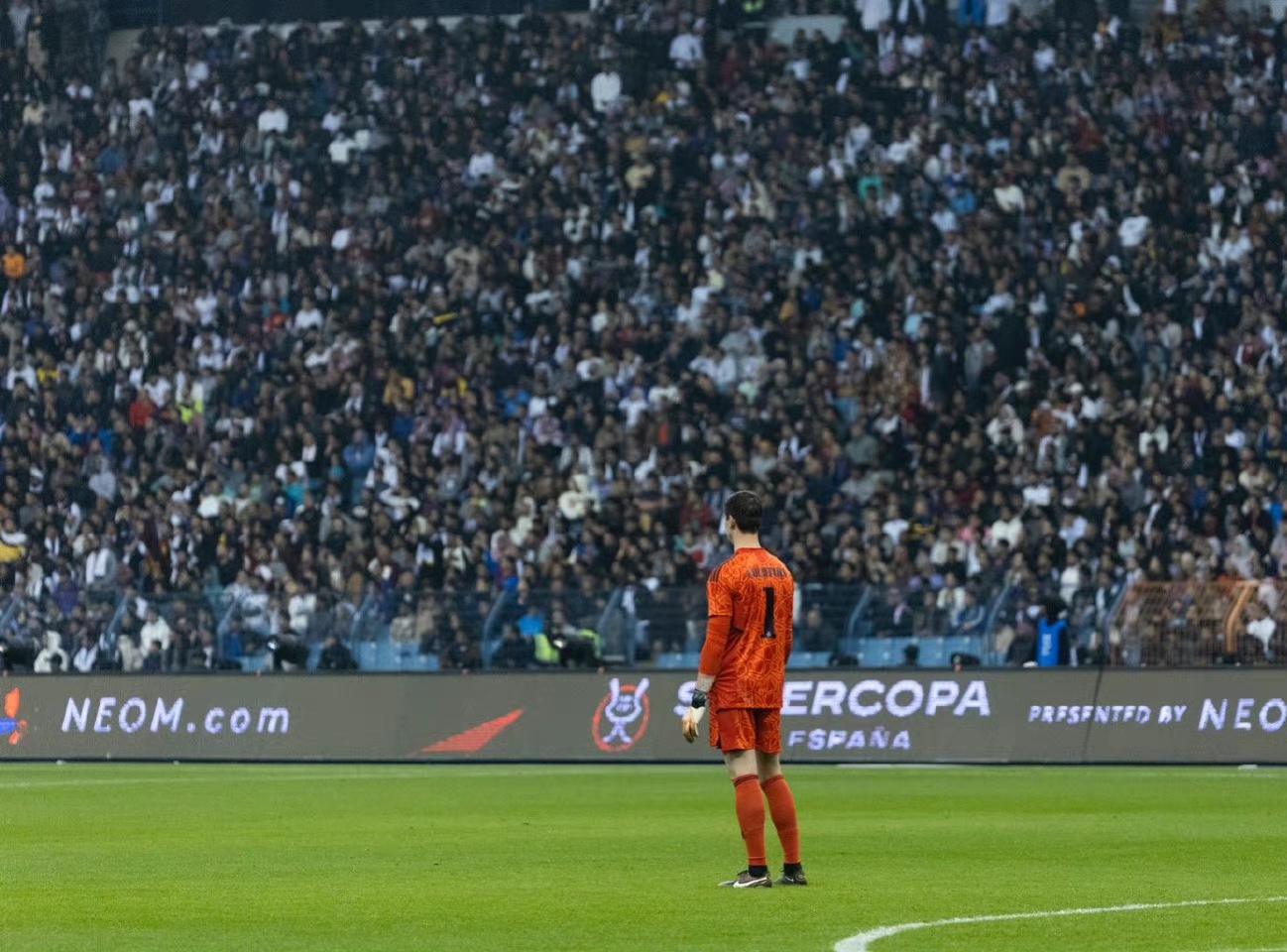 开云APP-巴萨横扫西班牙，加维爆发神勇的简单介绍