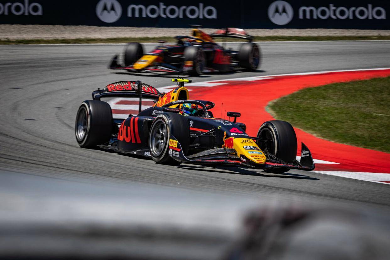 开云官网-红牛车队逆转阿斯顿马丁，维斯塔潘带队取胜